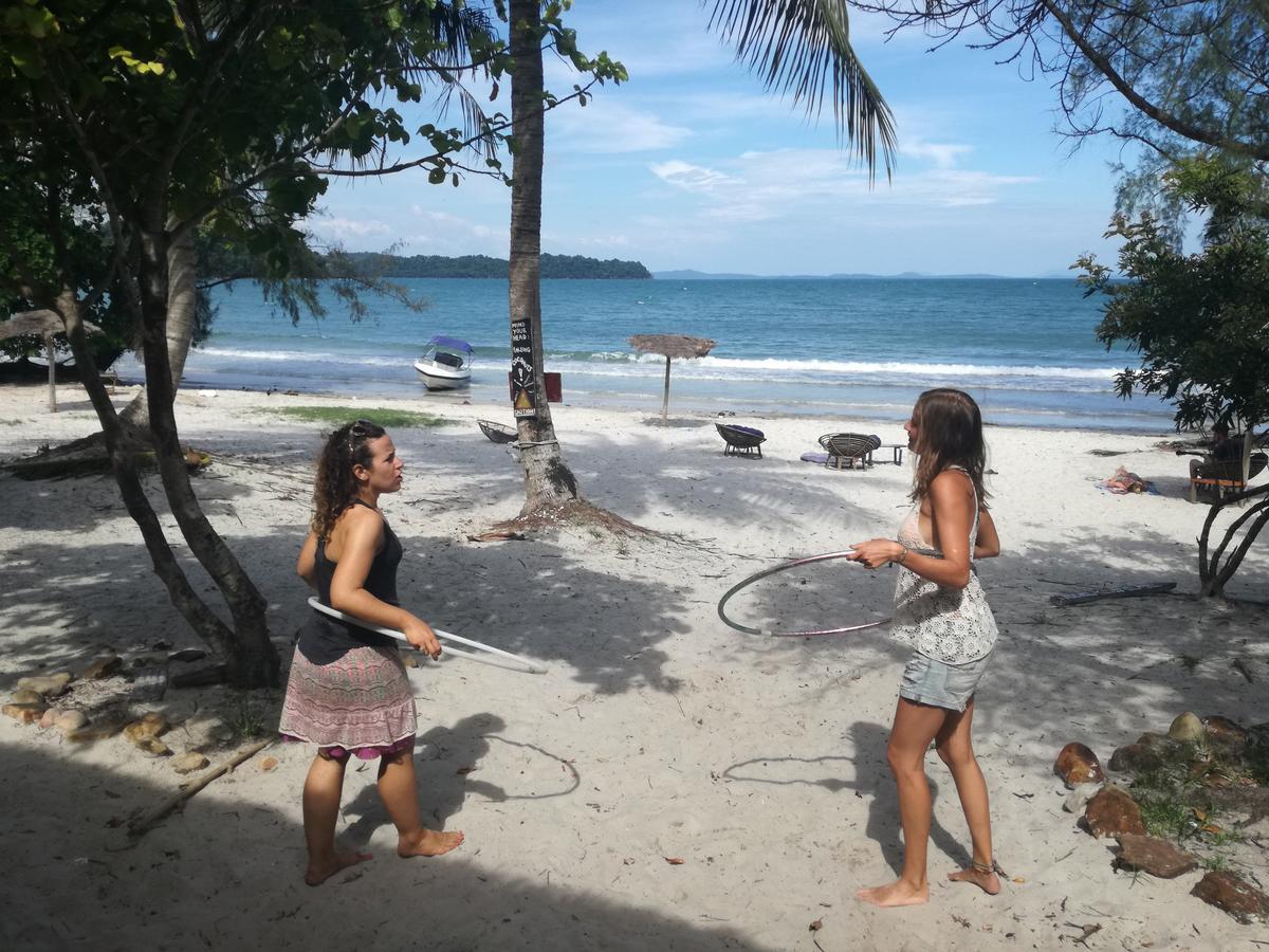 The Last Point Hostel Koh Ta Kiev Exterior foto
