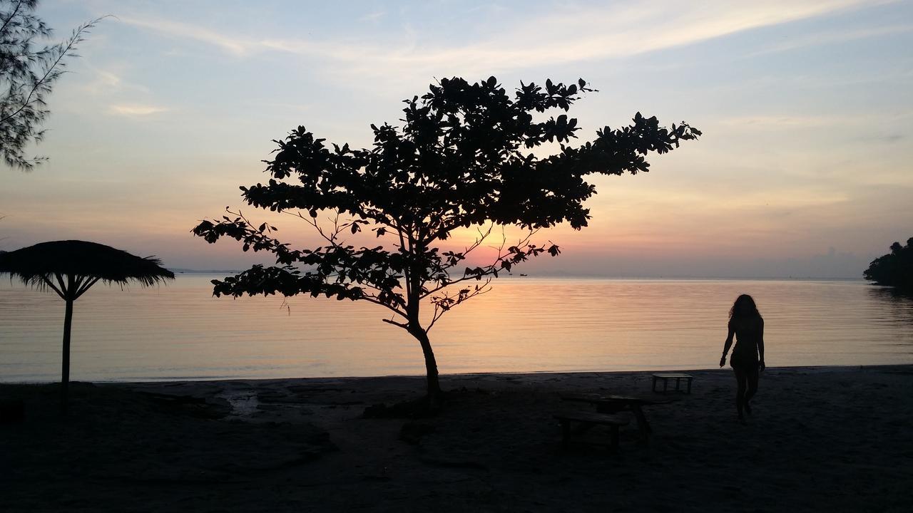 The Last Point Hostel Koh Ta Kiev Exterior foto